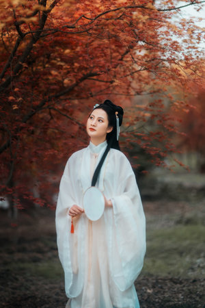 公交车上忘穿内裤揉到高潮